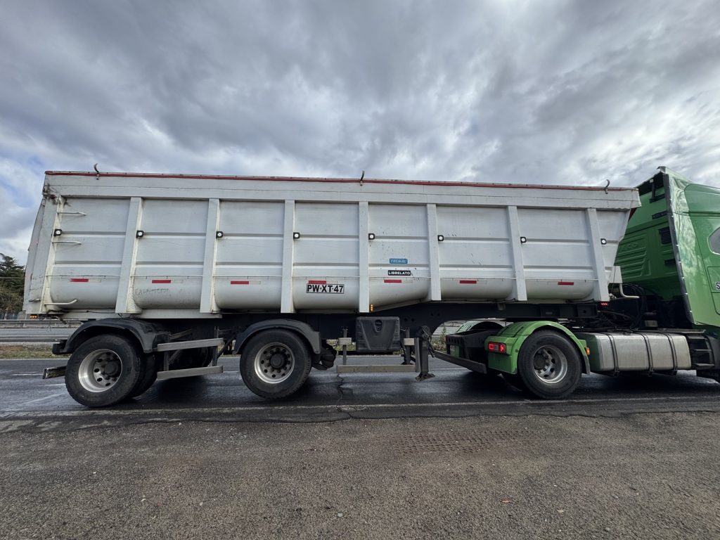 Semirremolque Batea Granelera 2022 Librelato 2 ejes 40 M3 # Ref XT47 Buin - Imagen 3