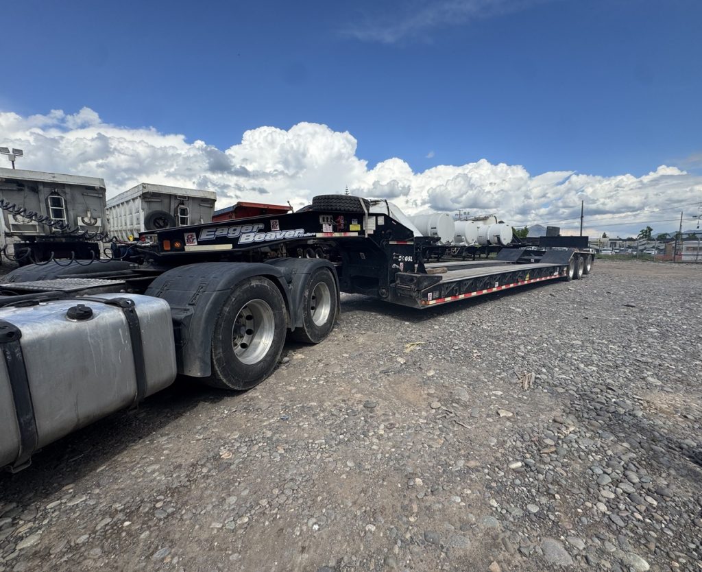 Semirremolque cama baja Eager Beaver 2020 3 Ejes cap 50 ton # Ref KP93 Buin - Imagen 13